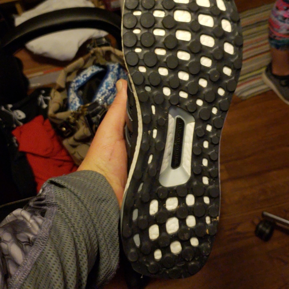 Adidas - Picture 3 of 3